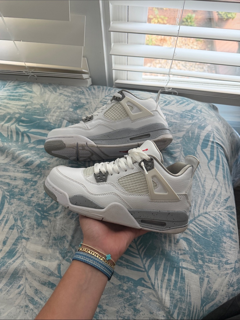 Jordan Men's White and Gray Retro Basketball Sneakers